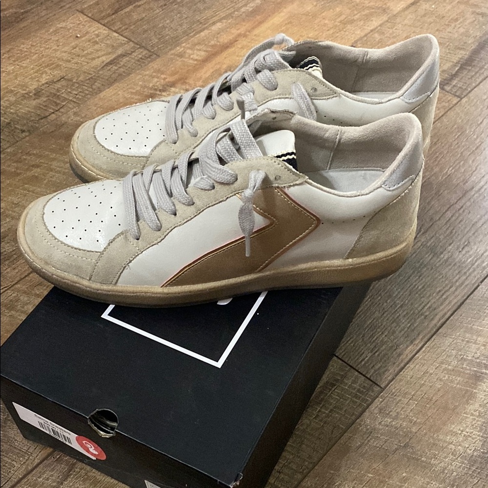 ShuShop Women's Cream and Tan Sneakers